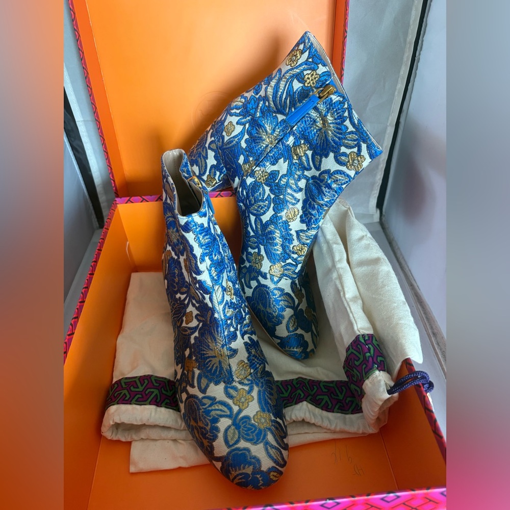 Tory Burch Blue and Gold Floral brocade Ankle Boots 10 - Picture 11 of 11